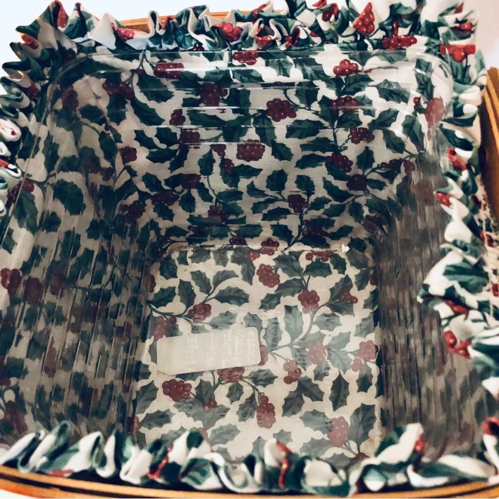 Vintage Longaberger Christmas  Cranberry Basket 1995